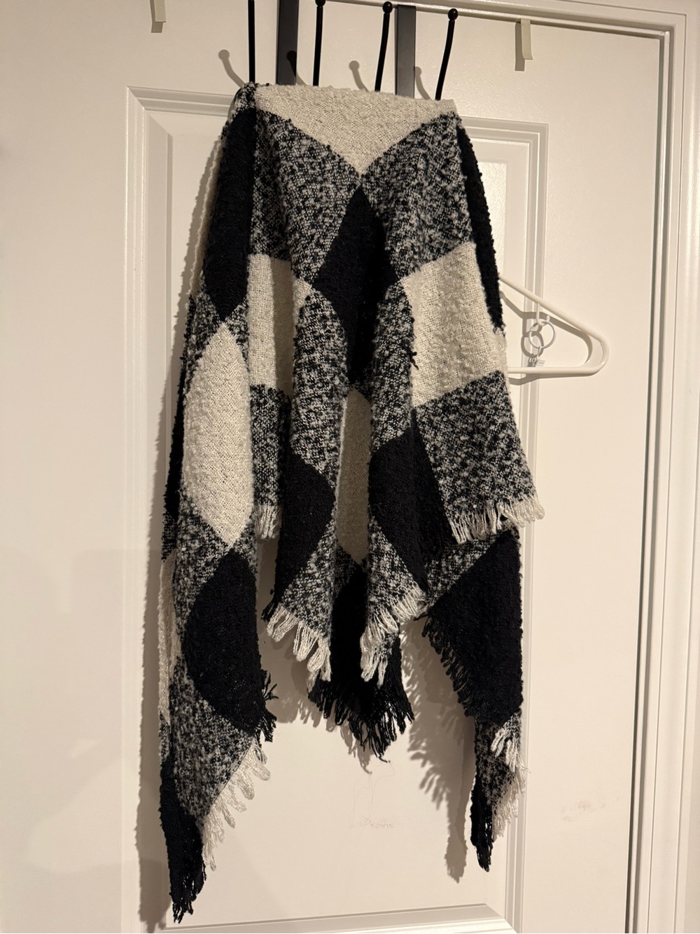 Black & White Geometric Fringe Wrap Scarf - Classic Contrast